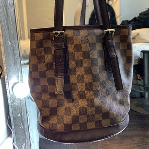 Louis Vuitton Damier Ebene Marais Bucket Bag